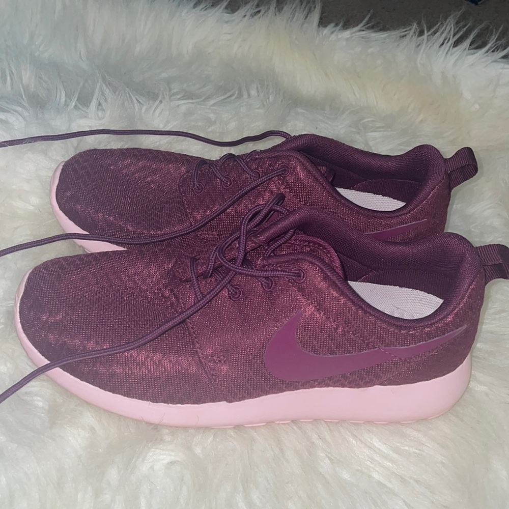 Plum Roshe Run shoes